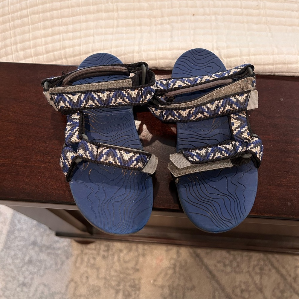 Tevas- toddler size